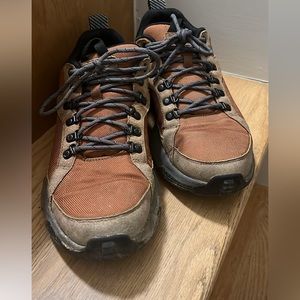 Skechers archfit hiking trek, outdoor sport shoe